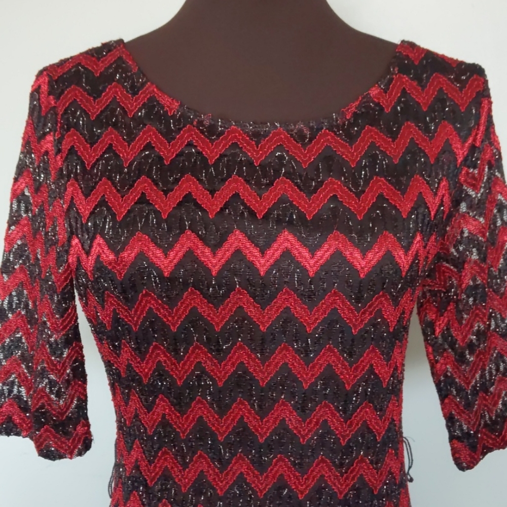 Connected Apparel Red and Black Lace Chevr…